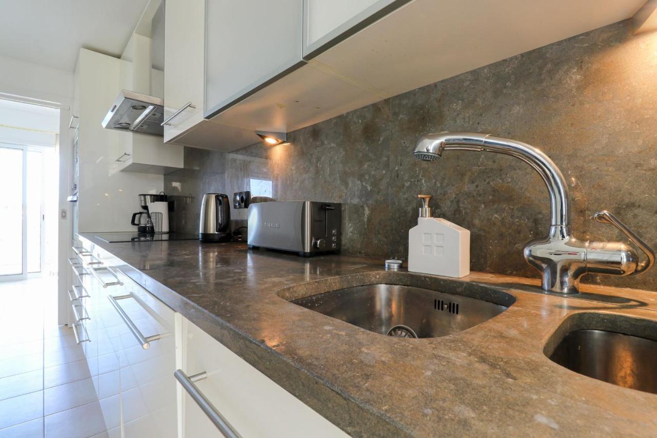 Lovelystay - Divine 3Bdr Duplex House W/ Pool & Garden Patroves Eksteriør billede